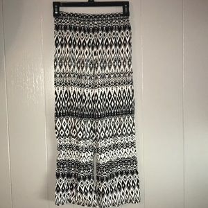 Girl’s size M 10/12 dress pants